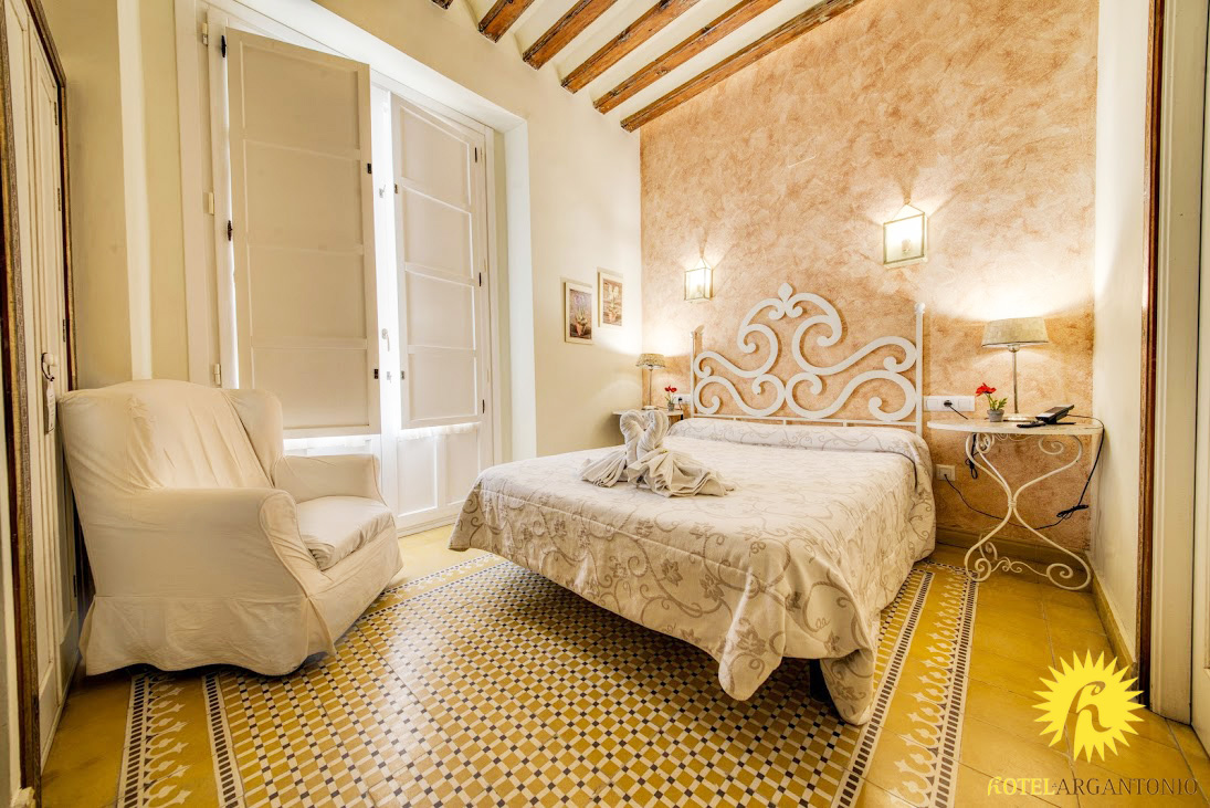 Standard Double Rooms 01 - Hotel Argantonio in Cadiz