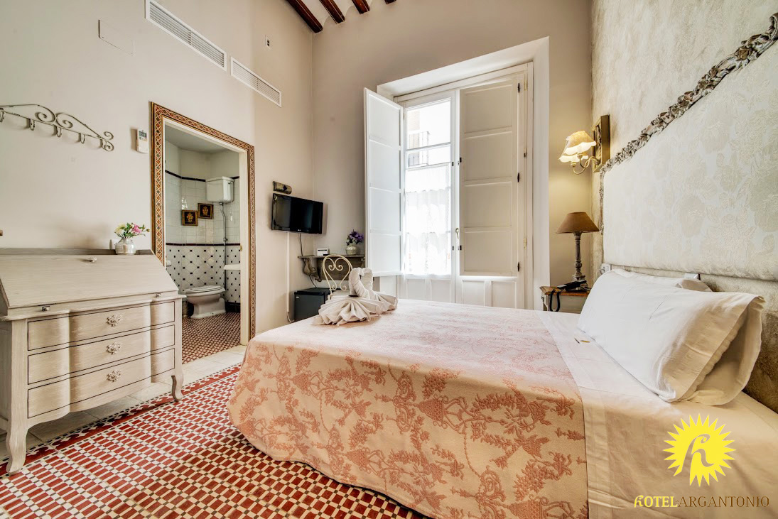 Standard Double Rooms 02 - Hotel Argantonio in Cadiz